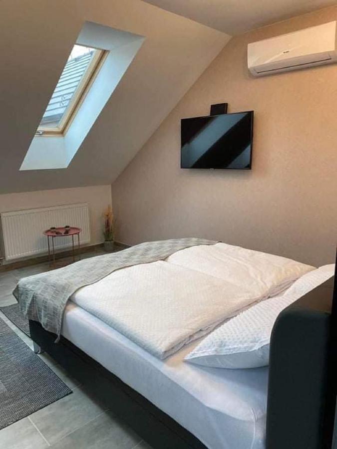 Greta Lux Apartman Apartment Hajduszoboszlo Ngoại thất bức ảnh